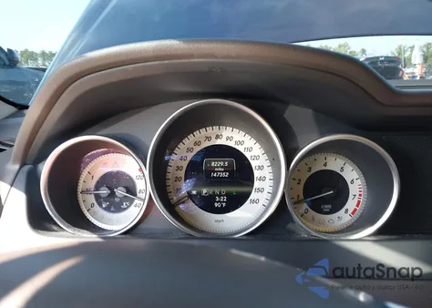 2013 Mercedes-Benz C 300 Luxury 4Matic z USA, uszkodzony, nr VIN WDDGF8AB1DR250754